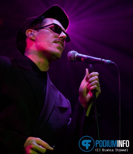Sam Sparro op Sam Sparro - 7/11 - Melkweg foto
