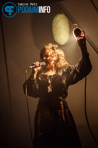 Purity Ring op Purity Ring - 8/11 - Trouw foto