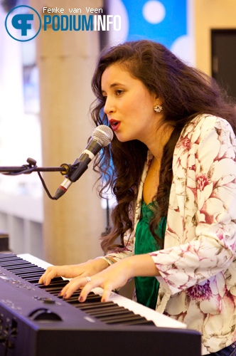 Karsu op Karsu Dönmez - 13/11 - FAME Plaza foto