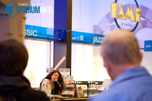 Karsu op Karsu Dönmez - 13/11 - FAME Plaza foto