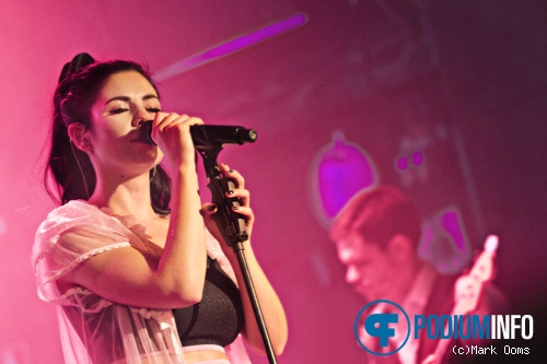 Marina and the Diamonds op Marina and the Diamonds - 22/11 - Tivoli foto