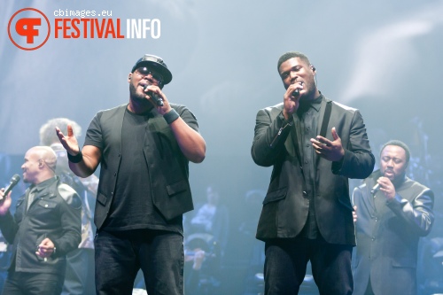 Foto Naturally 7 op Night of The Proms 2012