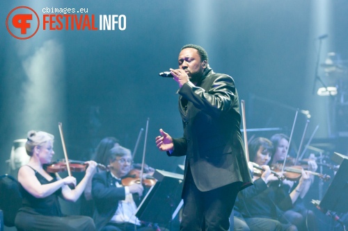 Naturally 7 op Night of The Proms 2012 foto
