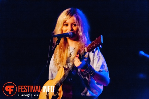 Nina Nesbitt op Songbird Festival 2012 foto