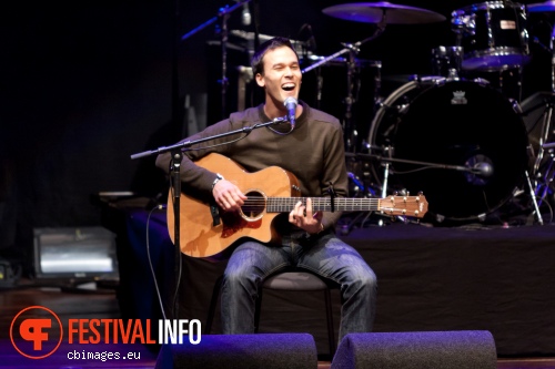 Justin Nozuka op Songbird Festival 2012 foto