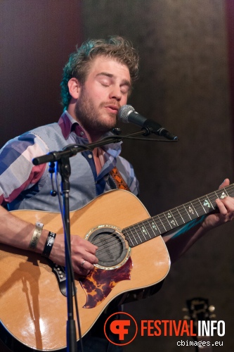 Tim Akkerman op Songbird Festival 2012 foto