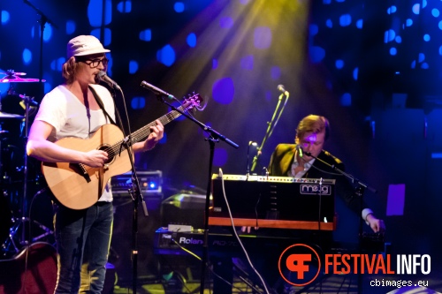 Tingsek op Allen Stone - 26/11 - Melkweg foto
