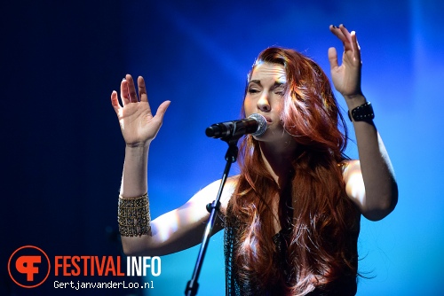 Chrysta Bell op State-X New Forms 2012 foto