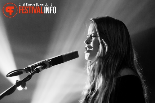 Anna Von Hausswolff op Eurosonic Noorderslag 2013 foto