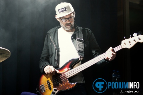 Orelha Negra op Orelha Negra - 11/1 - Mezz foto