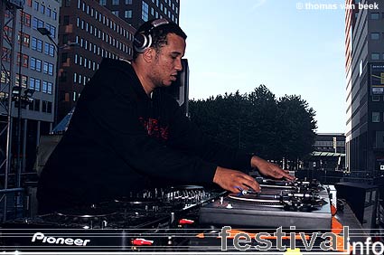 Benny Rodrigues op The City is Ours 2006 foto