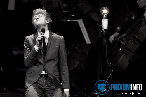 Wouter Hamel op Amsterdam Sinfonietta - 19/1 - Nieuwe Luxor Theater foto