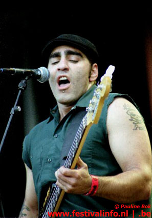 Agnostic Front op Wâldrock 2002 foto