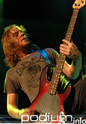 Atreyu op Atreyu + 36 Crazyfists - 12/9/06 - Effenaar foto