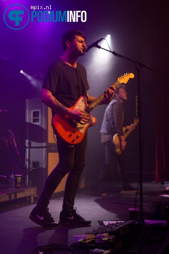 Lower Than Atlantis op Lower Than Atlantin - 23/2 - Sugar Factory foto