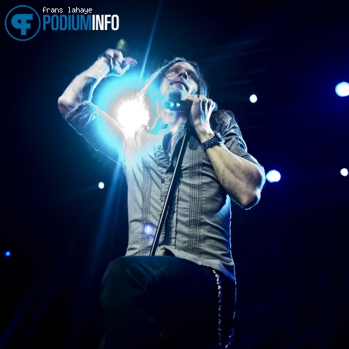 Myles Kennedy op Slash - 26/2 - 013 foto