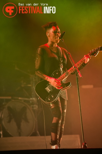 Skunk Anansie op Paaspop 2013 - dag 1 foto