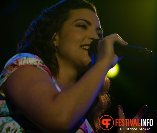 Caro Emerald op Paaspop 2013 - dag 2 foto