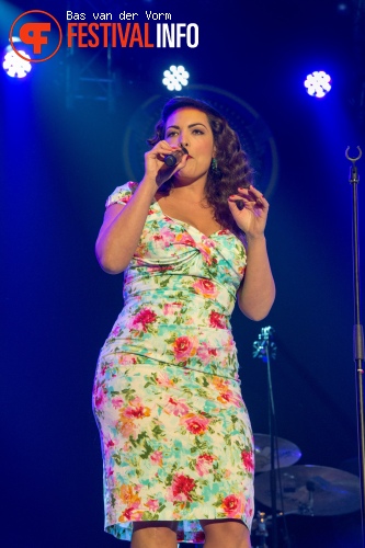 Caro Emerald op Paaspop 2013 - dag 2 foto