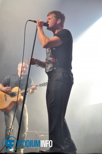 Foto Racoon op Racoon - 6/4 - Klokgebouw