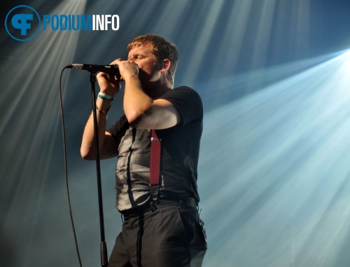 Foto Racoon op Racoon - 6/4 - Klokgebouw