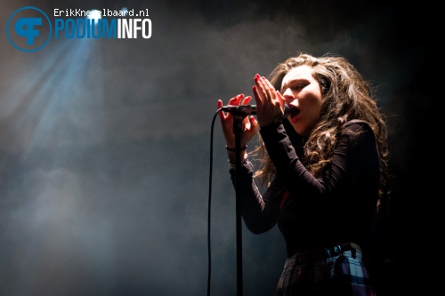 Charli XCX op Ellie Goulding - 9/4 - Paradiso foto