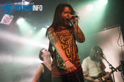 The Charm The Fury op Upcoming Tour - 12/4 - 013 foto