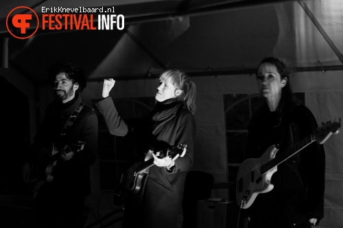 Foto Amber Arcades op Akoestival Lentestemmen 2013