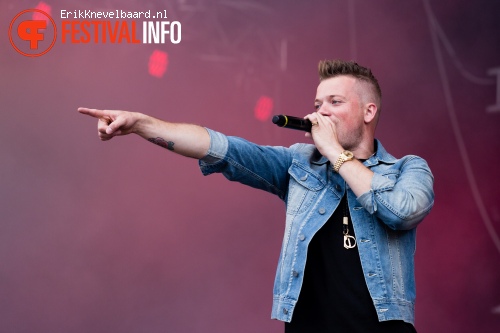 Gers Pardoel op Bevrijdingsfestival Overijssel 2013 foto