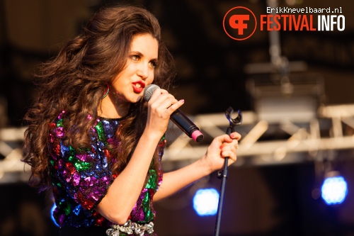 Karsu op Bevrijdingsfestival Overijssel 2013 foto