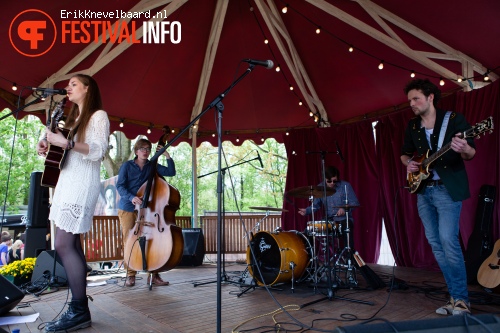 Chayah op Bevrijdingsfestival Overijssel 2013 foto