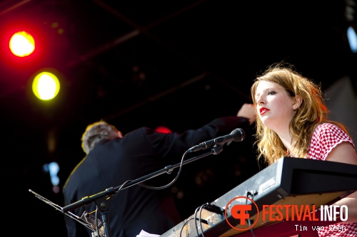 Roos Rebergen op Bevrijdingsfestival Utrecht 2013 foto