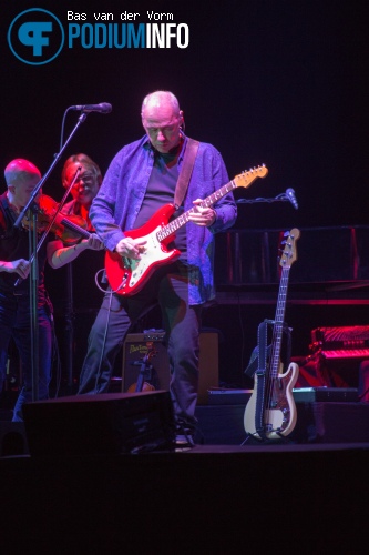Mark Knopfler op Mark Knopfler - 14/5 - Ziggo Dome foto
