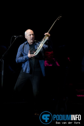 Mark Knopfler op Mark Knopfler - 14/5 - Ziggo Dome foto