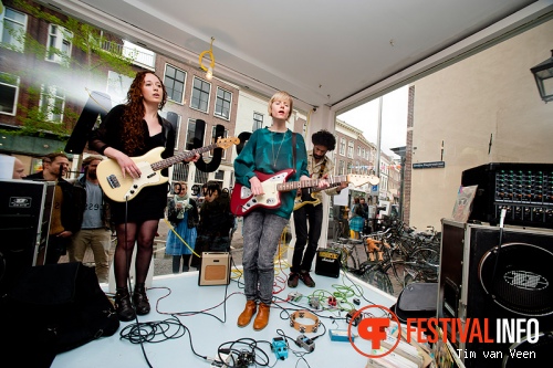 Amber Arcades op Le Guess Who? Mayday 2013 foto