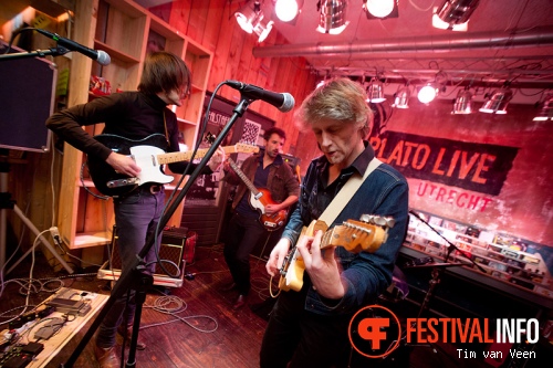 Foto Suit and Tie Johns op Le Guess Who? Mayday 2013
