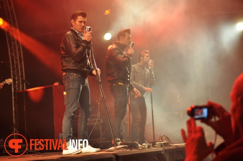 The Baseballs op Parkfeest Oosterhout 2013 foto