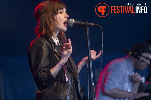 Chvrches op Field Day London 2013 foto