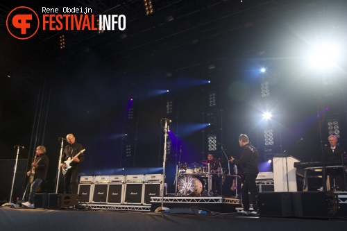 Status Quo op Retropop 2013 foto