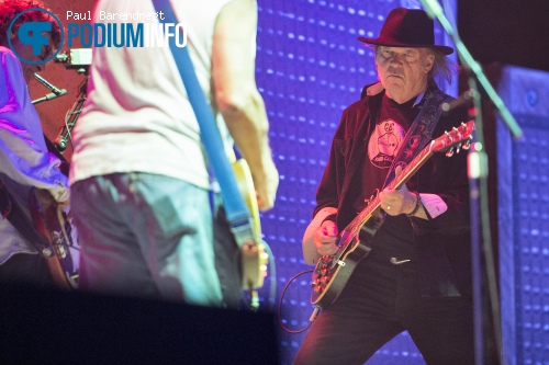 Neil Young & Crazy Horse op Neil Young - 5/6 - Ziggo Dome foto