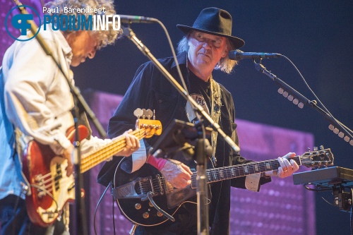Neil Young & Crazy Horse op Neil Young - 5/6 - Ziggo Dome foto