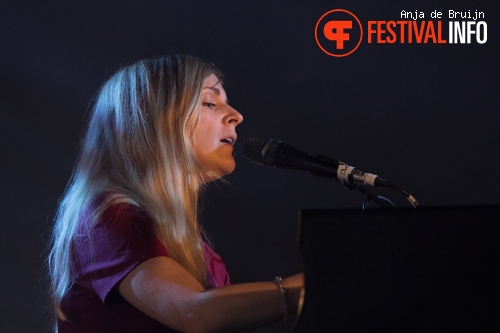 Agnes Obel op Best Kept Secret 2013 foto