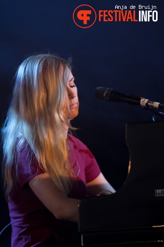 Agnes Obel op Best Kept Secret 2013 foto