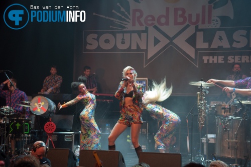Skip & Die op Redbull Soundclash - 27/6 - Melkweg foto