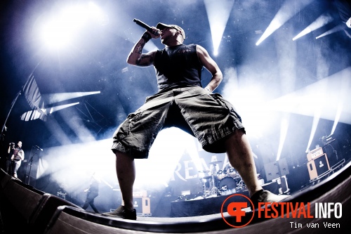 All That Remains op Graspop Metal Meeting 2013 foto