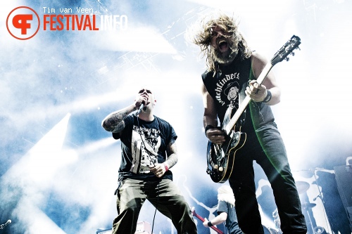 Down op Graspop Metal Meeting 2013 foto