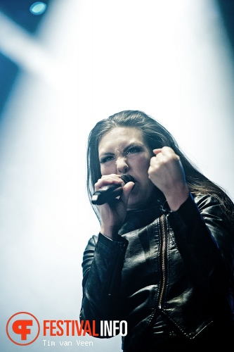 Amaranthe op Graspop Metal Meeting 2013 foto