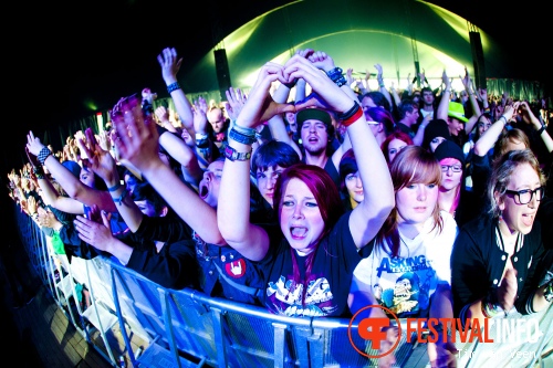 Asking Alexandria op Graspop Metal Meeting 2013 foto