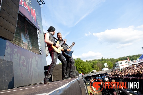 Within Temptation op Graspop Metal Meeting 2013 foto