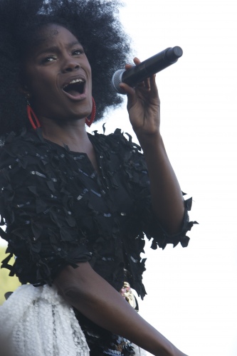 Noisettes op Parkpop 2013 foto